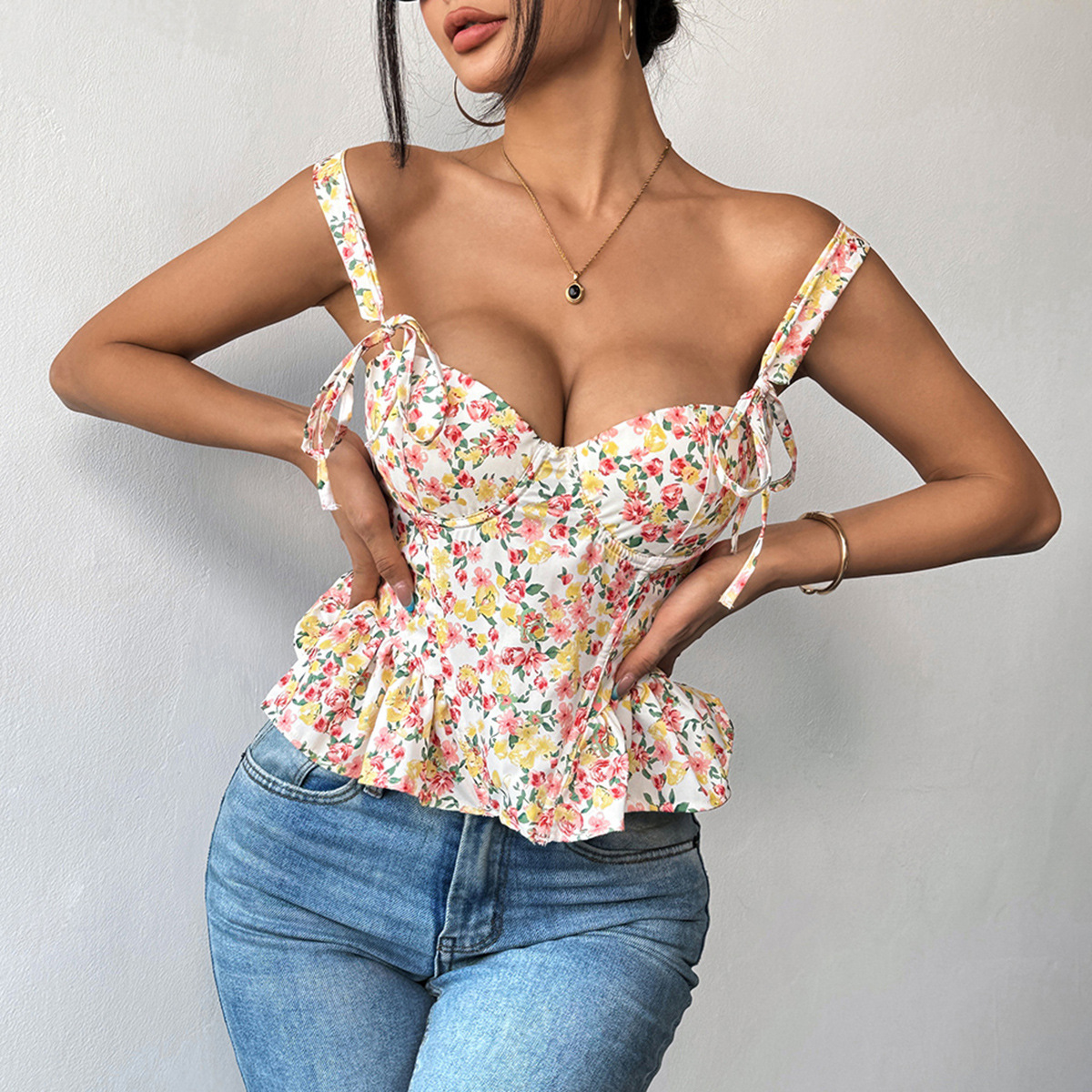 Women's Lace-up Adjustable Waist Ruffle Camisole - Multicolor, M