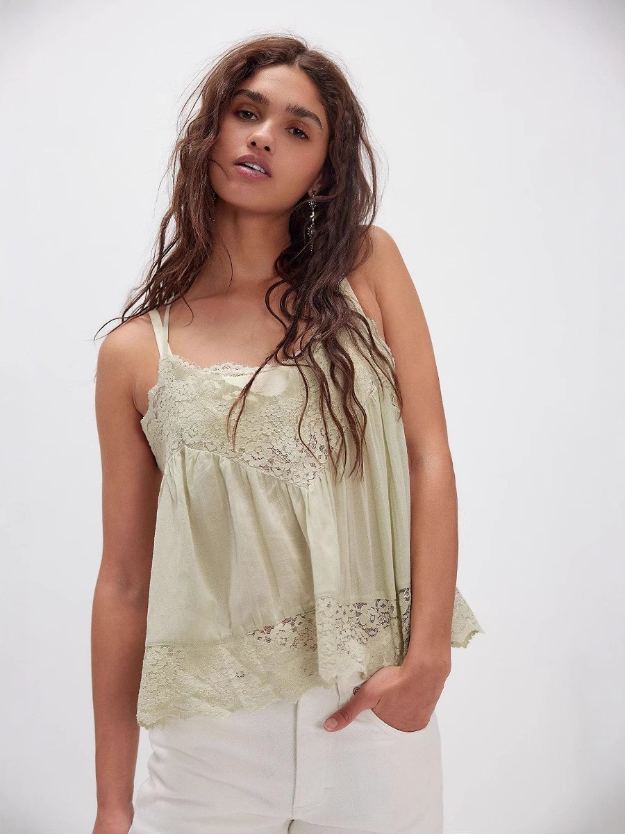 Women's Solid Color Versatile Lace Camisole Vest - Apricot, M